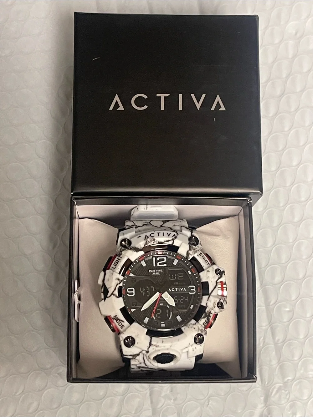 Activa X Invicta Analog Digital Men's Watch - 49mm. Camouflage. White & Black